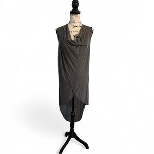 Arete Women’s high low poncho duster gray Size Small